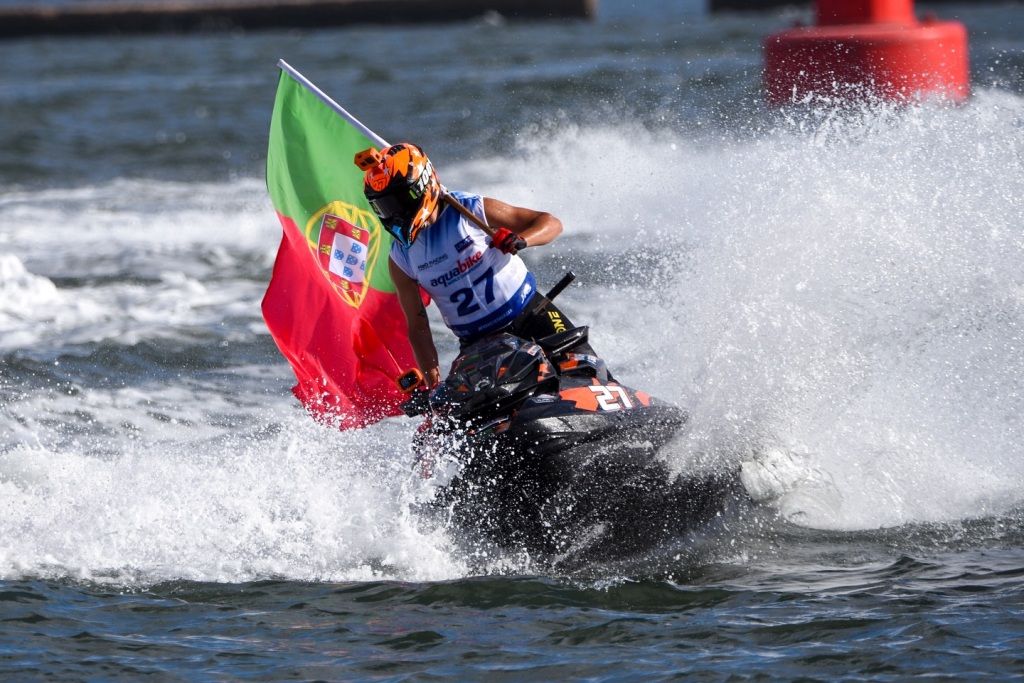 Lino Araújo é pela 7ª vez consecutiva Campeão Nacional Runabout GP1