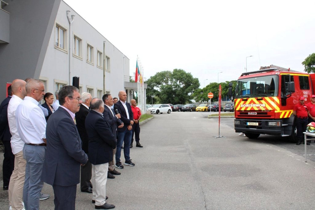 Bombeiros de Vila do Conde Inauguram Central de Telecomunicações