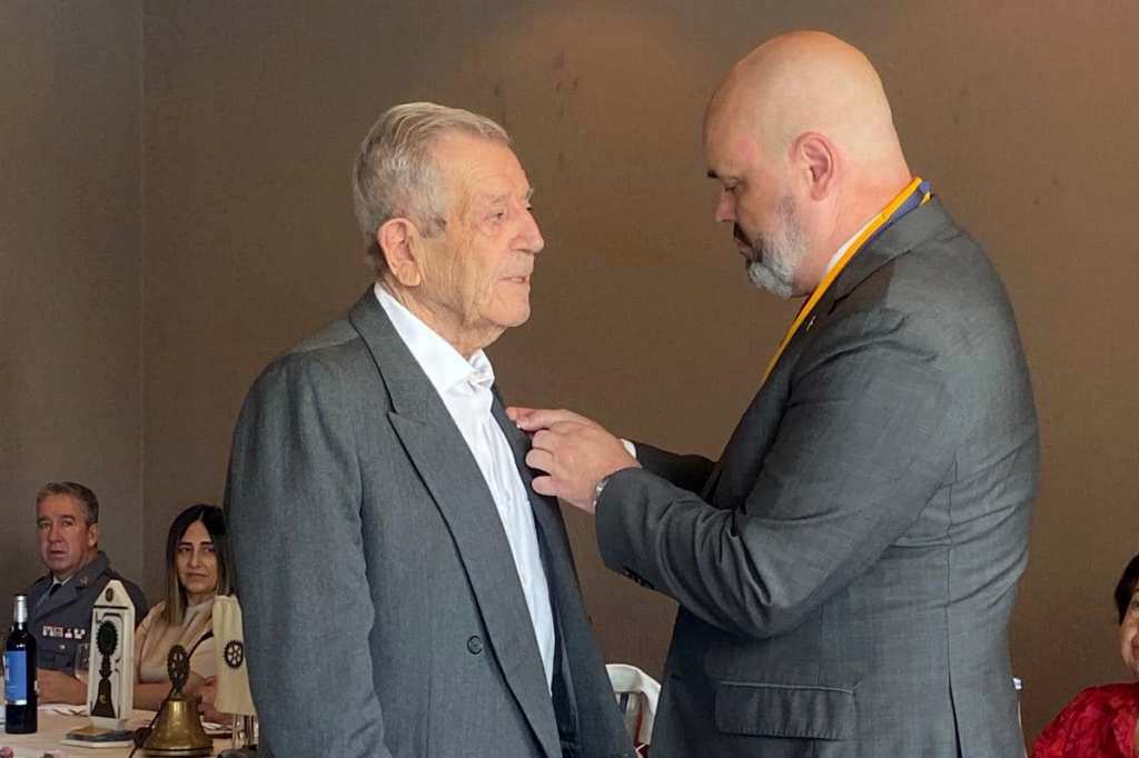Professor Sá Couto Distinguido no 60º Aniversário do Rotary da Póvoa