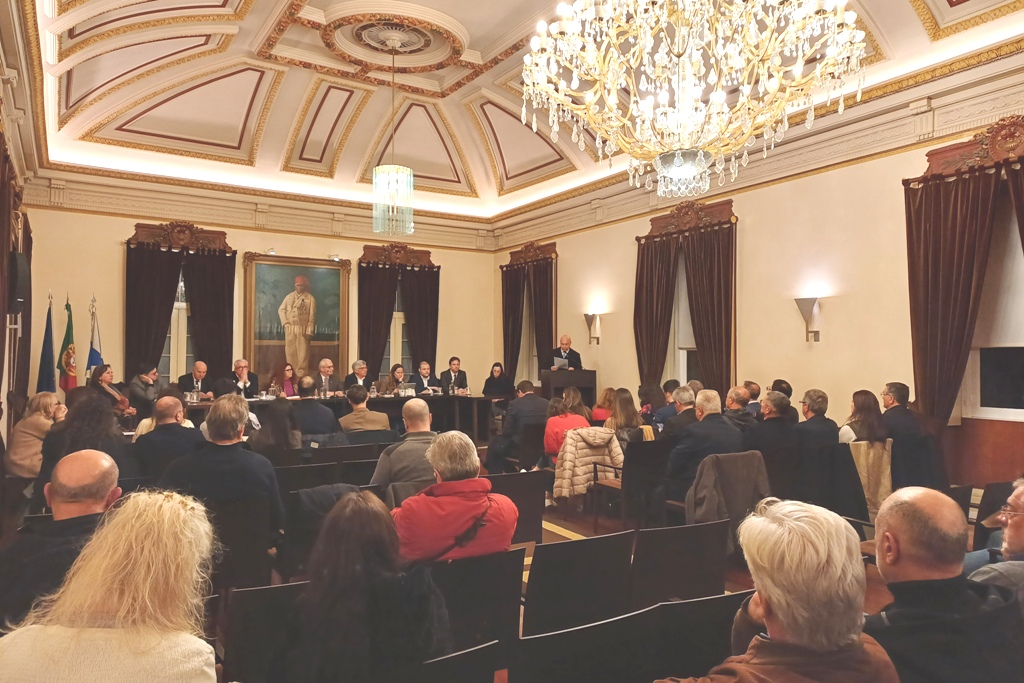 Carta Educativa e Centro do Clima em Destaque na Assembleia